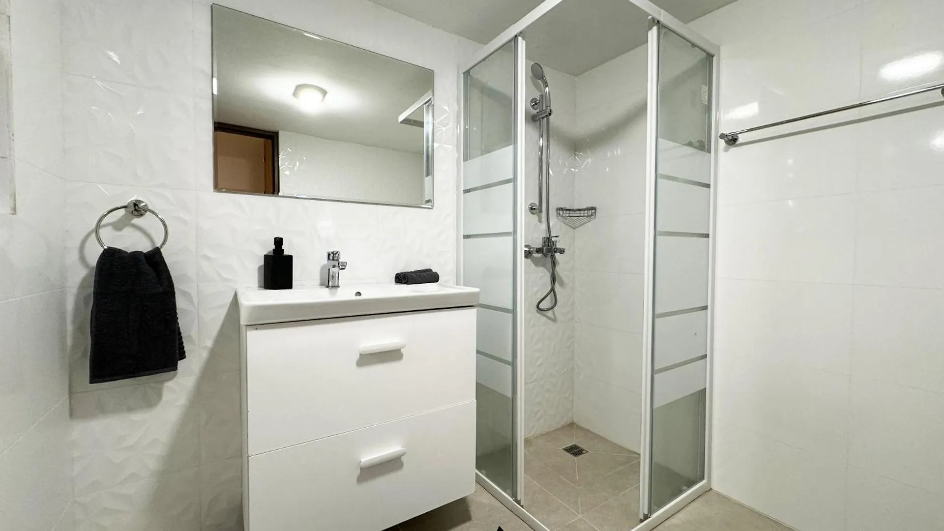 Flora Beachfront Finikoudes Larnaka Appartement Larnaca